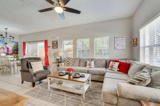 8 Mi to Disney Villa with Screened Pool and Lanai - 7