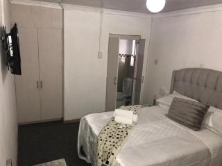 Alizwa Guesthouse - East London - 0