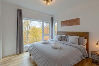 Mountain View Retreat with Private Hot Tub & Pool - La Conception - 1