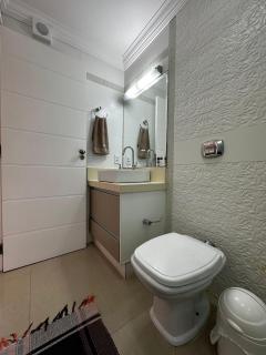 AL01- 1 Quarto| Pé na Areia| Vista Mar| Completo - Balneário Camboriú - 1