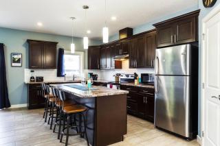 Modern Home - King Bed - Garage - Long Stays - 6
