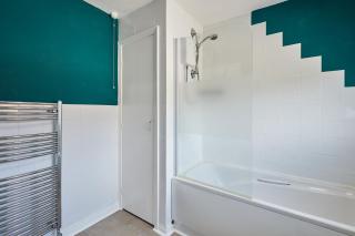 2km to Chester Races! Sleeps 6 by Restfully - Chester - 5