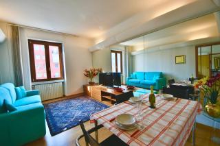 The Metropolitan Cozy apartment near DUOMO + WIFI - Milan - 8
