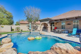 Gilbert Getaway with Backyard Oasis and Pool! - Queen Creek - 0