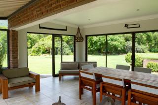 The Good Host - Waterval-Onder - 1