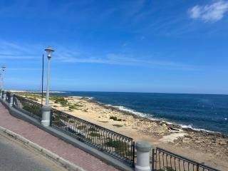 Seafront Beachroom - St Paul's Bay - 2