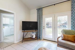 Water View Hideaway - Kingsland - 6
