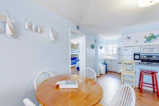 Ocean Breeze 106B - Emerald Isle - 2