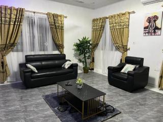 Stunning Executive 2 Bedroom Apartment with KING SIZE BED - Kumasi - 7