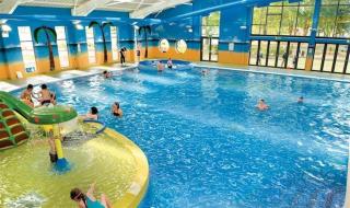 Billing Aquadrome- Bird Lake Pastures Holiday Caravan Sleep 6 - 2