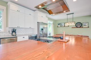 102 - Charming and Fun Family Oasis Near Downtown - Renton - 3