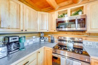 Cozy Mountain Condo Across From Snow King Ski Mtn! - 2