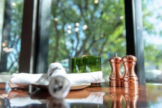 Hotel Zessa Orange County Airport, a DoubleTree by Hilton - Santa Ana - 1