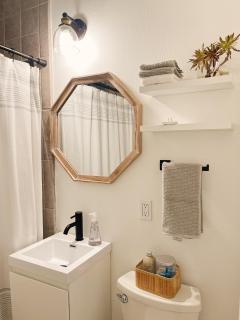 Oasis 97 Thirtyone - Anaheim - 4