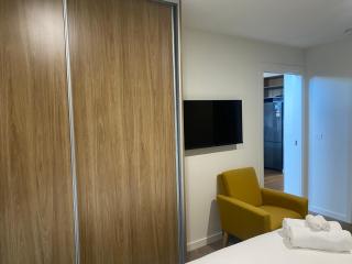 Luxe & Superior 2BR Villas Patio Free Parking & Wifi - Launceston - 6