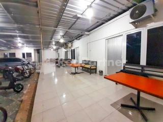 LH101 Guest House Syariah near Makam Sunan Bonang RedPartner - Tuban - 1