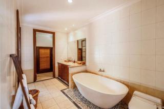 Luxury 3BR Private Pool Villa NE52 - Seminyak - 5