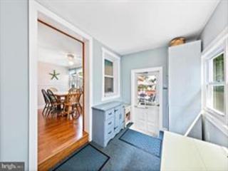Immaculate 3 Bedroom First Floor Duplex In Ship Bottom, Close To The Beach, - Ship Bottom - 2
