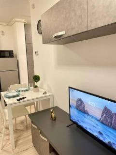Sunlit Shelter * Ideal Location! Free Parking - Oradea - 4