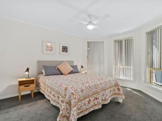 Pat's Place Sun and Lake - Mulwala - 1