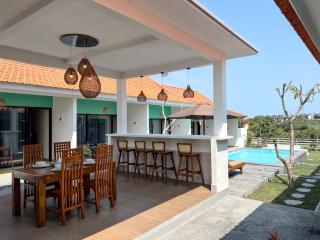 Moon Bali Guesthouse Canggu - Canggu - 6
