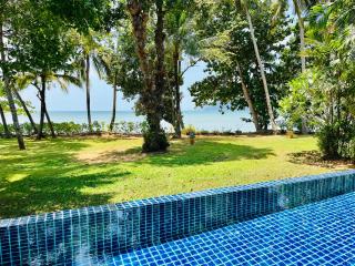 Amatapura Beachfront Villa 14, SHA Certified - Ao Nam Mao - 6