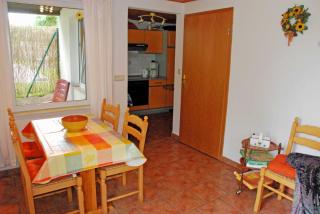 Ferienbungalow mit gro_em Garten i - Middelhagen - 5
