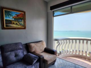 Glory Beach Resort 7+2 PAX Seaview Suite - 2