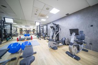 CRYSTAL Hotel Belgrade - Belgrado - 2