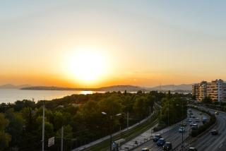 Athenian Riviera Beach front apartment 2 minutes from Tram stop - Atene - 6
