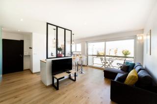 Appartement avec balcon - clim et parking AIL - Lyon - 0