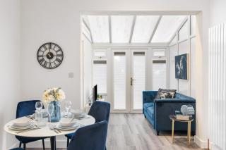 Modern 2 Bedroom APT 3 min walk to Tube station - Londra - 8