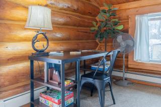 Tucked Away Timbers - Fairbanks - 4