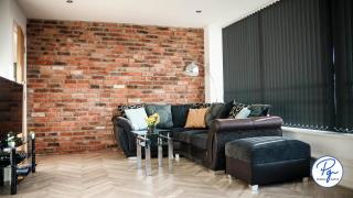 Penthouse - Amazing City Skyline Views - Free Parking - Balcony - Utilita Arena - New St Station - Bullring Shopping - 8