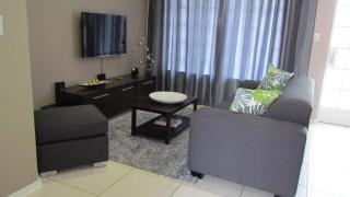 Comfortable Furnished Apartment Wi-fi free Parking - Bloemfontein - 0