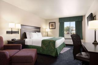 Travelodge by Wyndham McAlester - 3