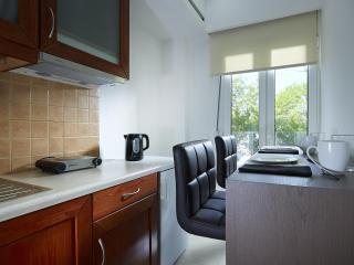 Coral Apartments - 8