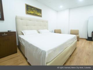 Metro City Hotel - Colombo - 8
