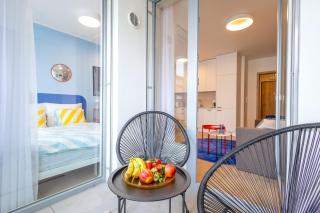 Colorful Apartment - Balcony, Free Parking, by Gravity Prague - Praga - 9