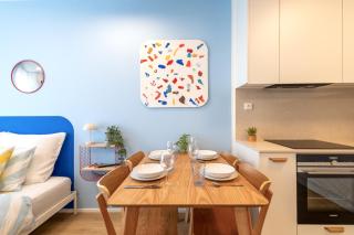 Colorful Apartment - Balcony, Free Parking, by Gravity Prague - Praga - 2