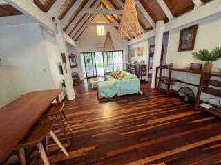Coconut Cottage Bush Retreat- Pet Friendly - Tin Can Bay - 1