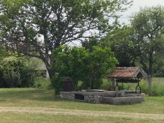 Maison de plain-pied au bord d'un étang en Berry, avec services inclus et garage pour vélos/motos - FR-1-591-353 - Rosnay - 4