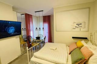 Gabriel Apartments - JAFFA Street 214 Suits + Balcony - 2