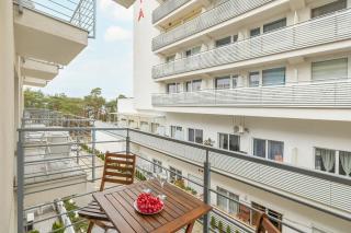 Promenada Gwiazd Międzyzdroje Studio z Balkonem i Klimatyzacją by Noclegi Renters - Międzyzdroje - 8