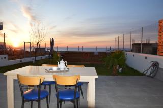 Sea View Sunrise Luxury Apartment - Rodes - 8