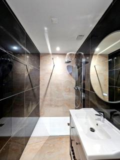 Onyx Black - Saint-Aignan - 0