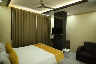 Kings Inn Hotel - 4