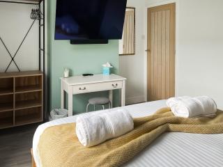 Longford Cottage - Haven Street - 4