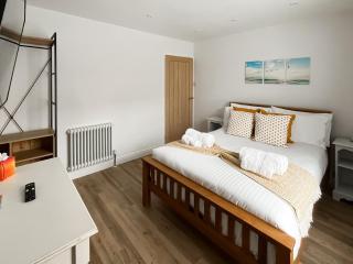 Longford Cottage - Haven Street - 2