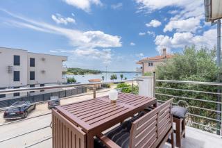 App Tulum-30m zum Meer, Privatparkplatz, Balkon, 50'SmartTV, Sat - Medulin - 0